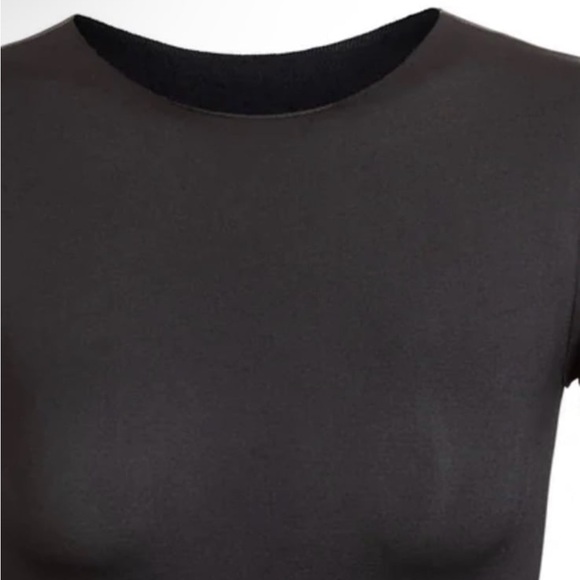 NWT SKIMS ESSENTIAL BODYSUIT CREW NECKLING SLEEVE BODYSUIT VARIOUS SIZES - Picture 3 of 4